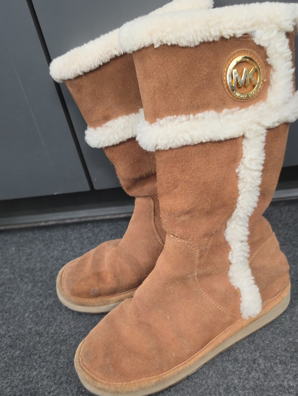 Michael Kors Brown W Cream Feaux Fur Trim Boots